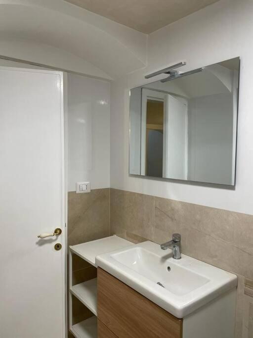 Bellaflo: Small Apartment In The Center Of Florence Florença Exterior foto